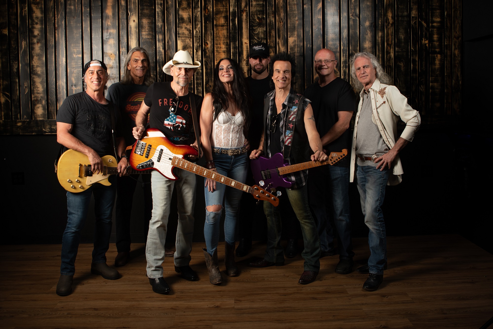 Queen – A Royal Tribute June 13